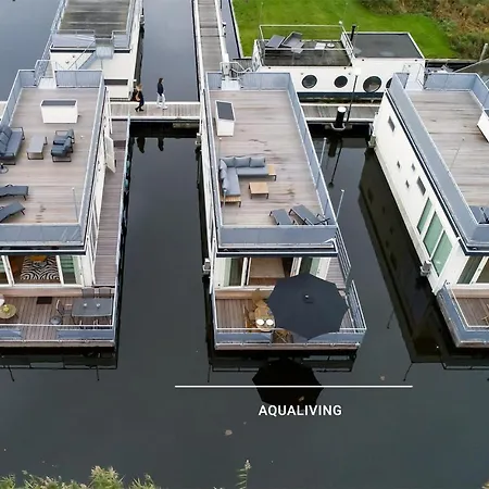 Stunning Ship In With Harbor View Botel