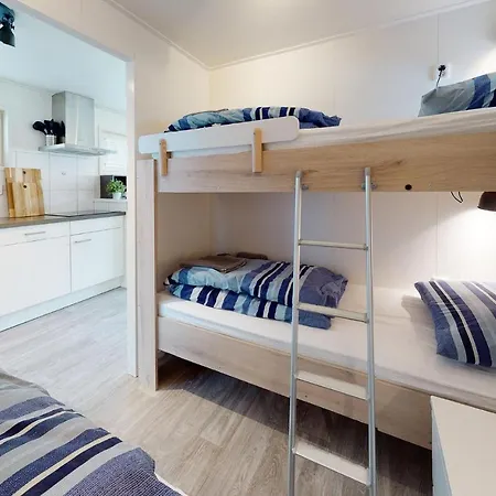 Awesome Ship In With View 4*